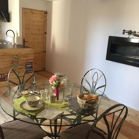 Chambres D'Hotes La Voute Volonne Екстериор снимка