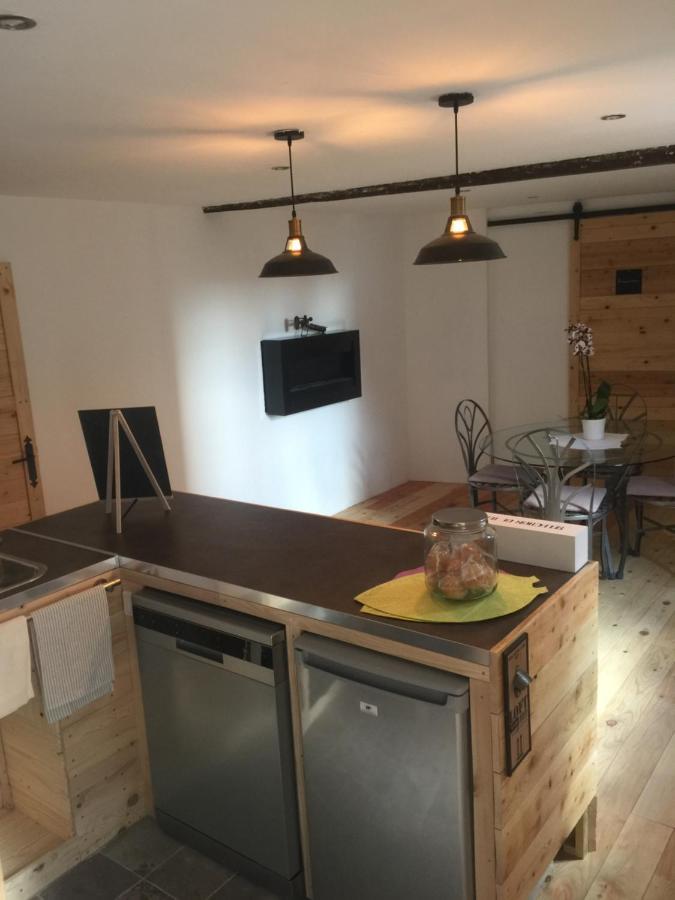 Chambres D'Hotes La Voute Volonne Екстериор снимка