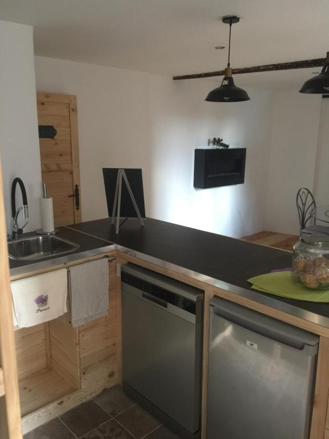 Chambres D'Hotes La Voute Volonne Екстериор снимка