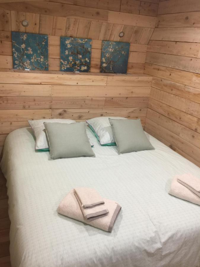 Chambres D'Hotes La Voute Volonne Екстериор снимка