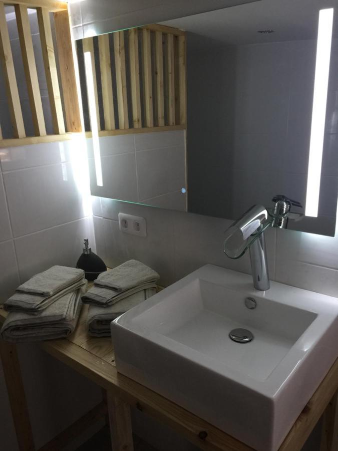Chambres D'Hotes La Voute Volonne Екстериор снимка