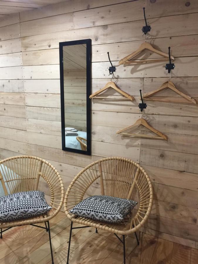 Chambres D'Hotes La Voute Volonne Екстериор снимка