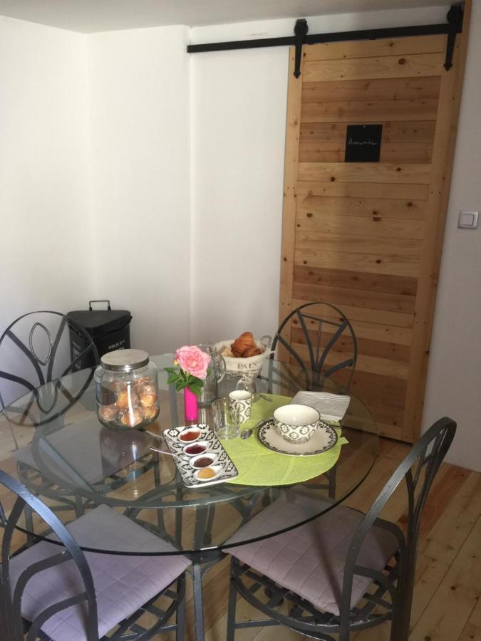 Chambres D'Hotes La Voute Volonne Екстериор снимка