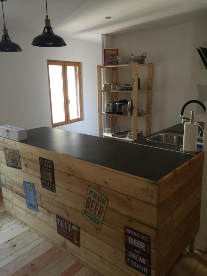 Chambres D'Hotes La Voute Volonne Екстериор снимка