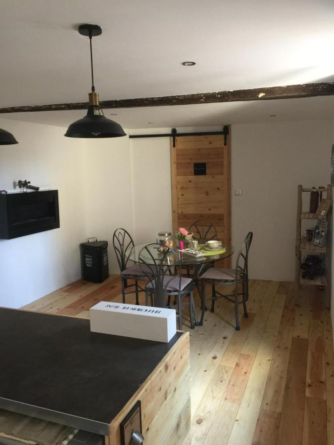 Chambres D'Hotes La Voute Volonne Екстериор снимка