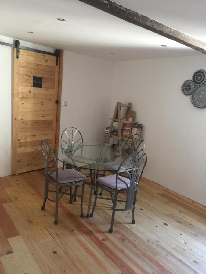 Chambres D'Hotes La Voute Volonne Екстериор снимка
